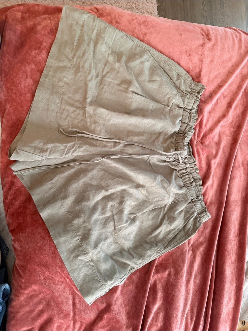 H&M Beige Elastic-Waist Linen-Blend Shorts